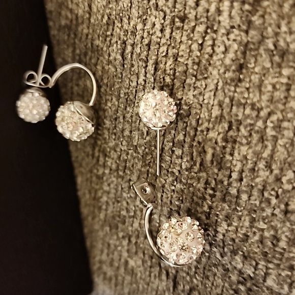 Bling curve earrings! New! - Picture 4 of 4